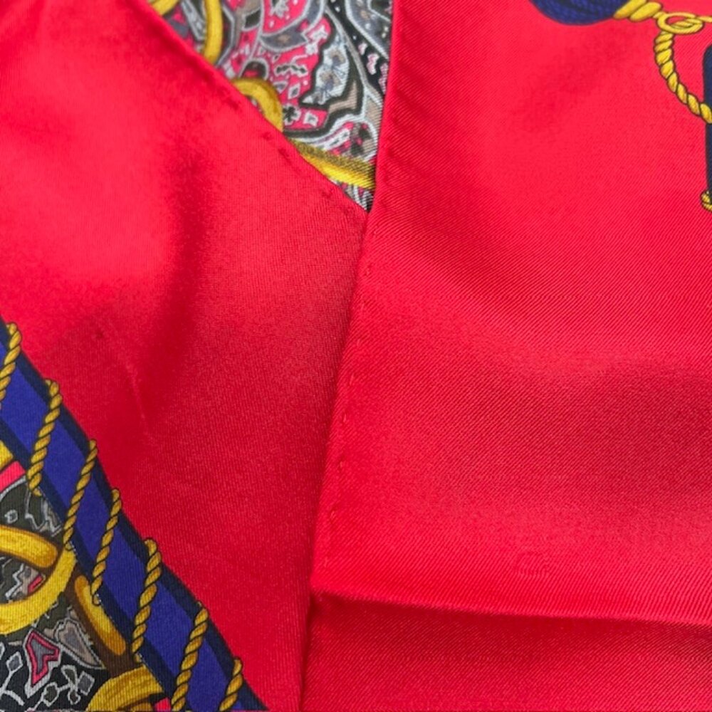 Unused Beautiful Lancel 100% Silk Satin Scarf 34" Red Burgendy Gold Paisley (58 - Picture 9 of 11